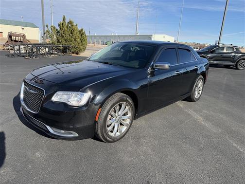 2017 Chrysler 300C Base