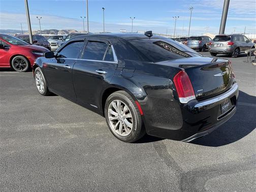 2017 Chrysler 300C Base