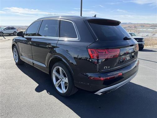 2019 Audi Q7 55 Prestige