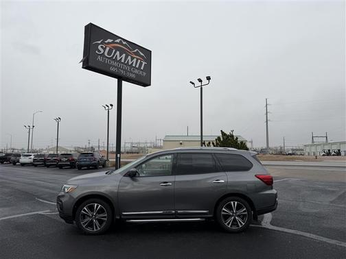 2018 Nissan Pathfinder Platinum