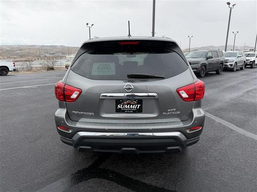 2018 Nissan Pathfinder Platinum
