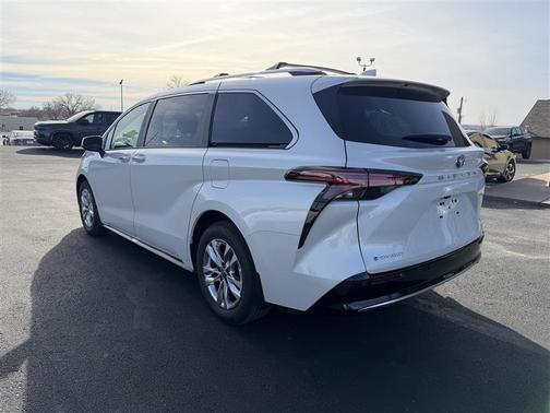 2025 Toyota Sienna Limited