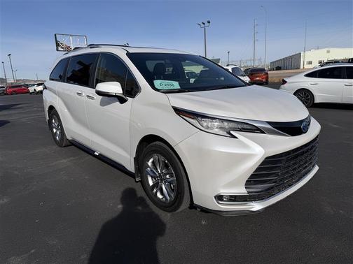 2025 Toyota Sienna Limited