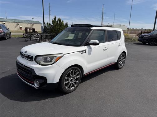 White 2019 Kia Soul !