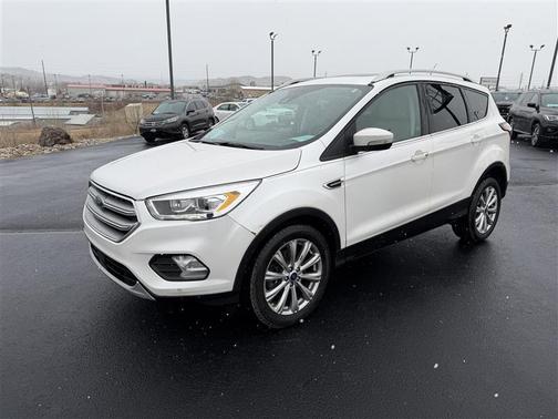 White Platinum Tri-Coat Metallic 2017 Ford Escape Titanium