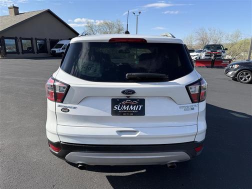 White Platinum Tri-Coat Metallic 2017 Ford Escape Titanium