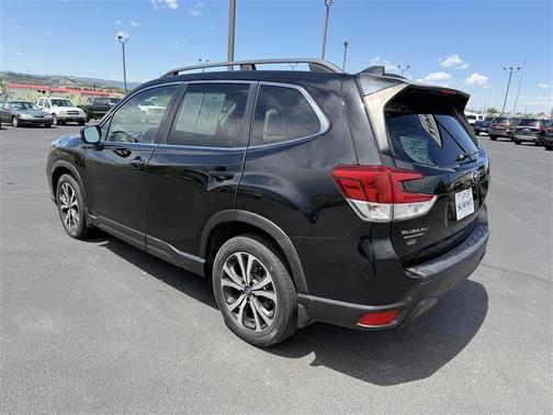 Crystal Black Silica 2019 Subaru Forester Limited