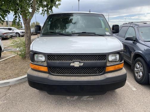 Summit White 2015 Chevrolet Express 3500 LS