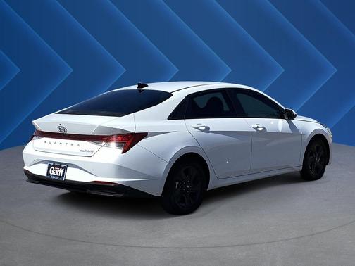 Ceramic White 2022 Hyundai ELANTRA HEV Blue