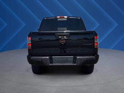 Super Black 2024 Nissan Frontier PRO-4X