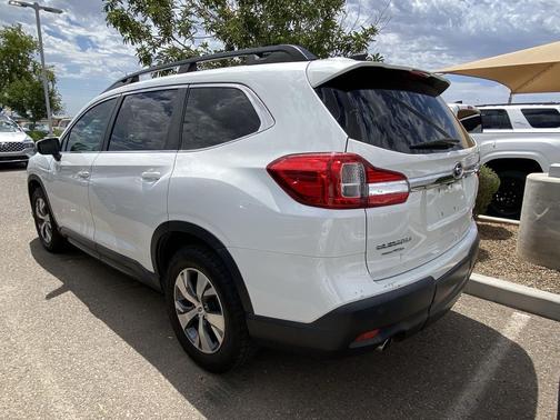 Crystal White Pearl 2019 Subaru Ascent Premium 7-Passenger