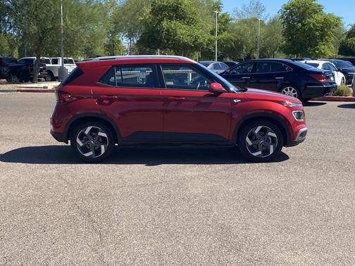 2022 Hyundai VENUE Limited