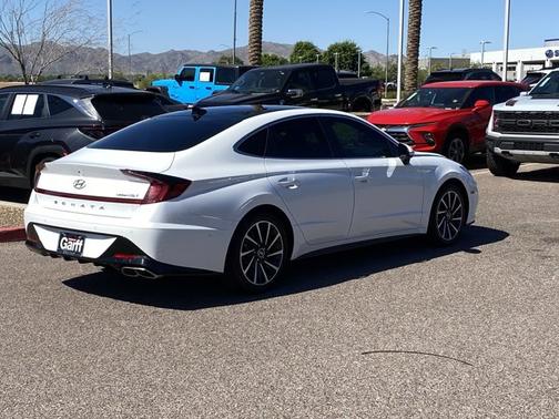2022 Hyundai SONATA Limited