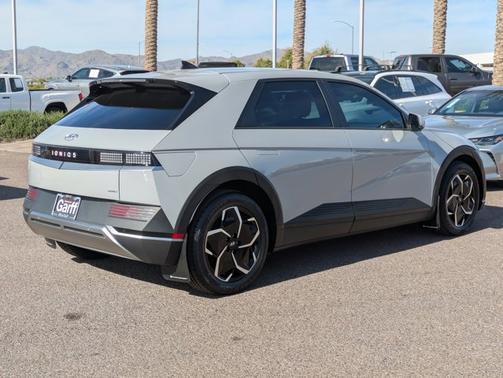 2023 Hyundai IONIQ 5 SE