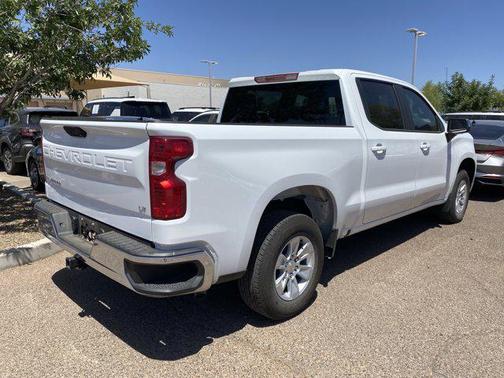 Summit White 2025 Chevrolet Silverado 1500 LT