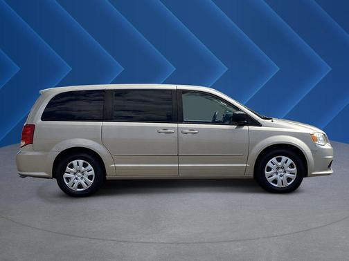 Cashmere/Sandstone Pearlcoat 2016 Dodge Grand Caravan AVP/SE