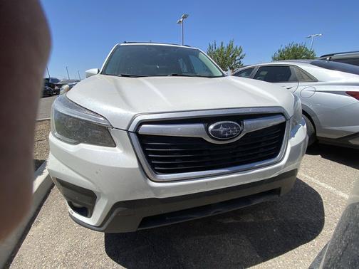 Crystal White Pearl 2021 Subaru Forester Premium
