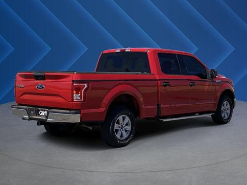 Red 2015 Ford F-150 XLT