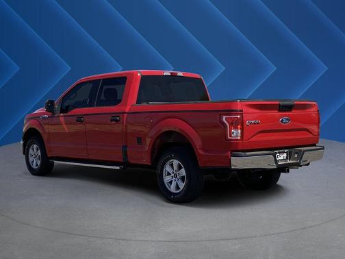Red 2015 Ford F-150 XLT