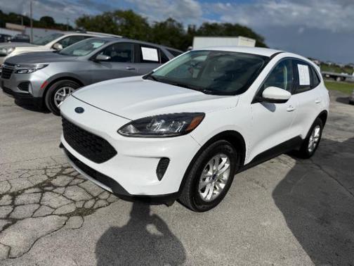 2021 Ford Escape SE