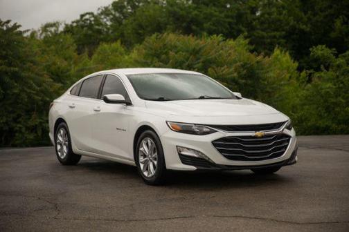 Summit White 2019 Chevrolet Malibu LT