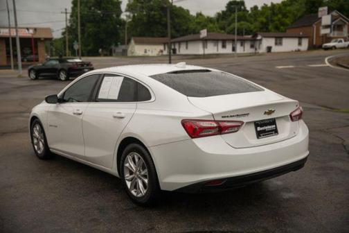 Summit White 2019 Chevrolet Malibu LT