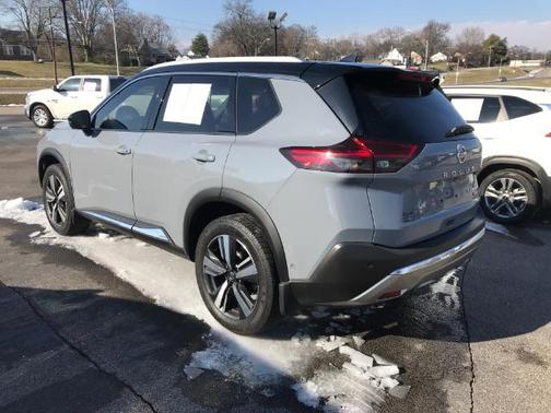 2021 Nissan Rogue Platinum
