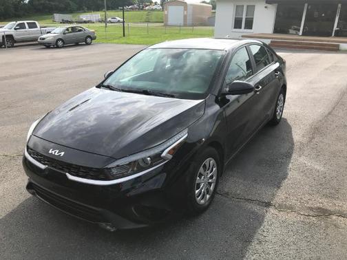 Aurora Black 2022 Kia Forte FE