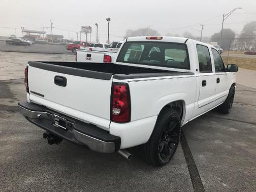 2006 Chevrolet Silverado 1500 LS Crew Cab