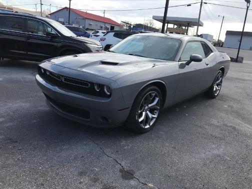 2017 Dodge Challenger SXT