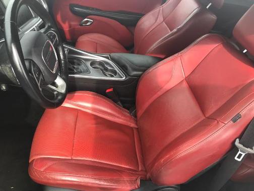2015 Dodge Challenger SXT Plus
