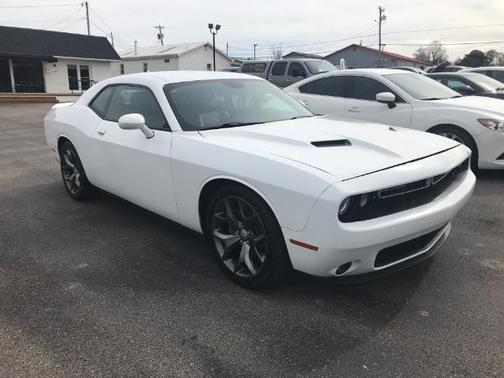 2015 Dodge Challenger SXT Plus
