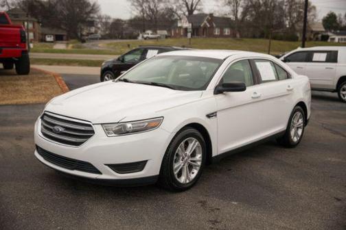 2018 Ford Taurus SE