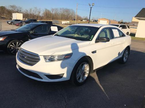 2018 Ford Taurus SE