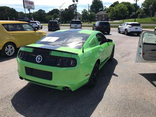 Gotta Have It Green Metallic Tri-Coat 2014 Ford Mustang V6