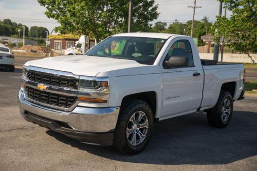 Summit White 2017 Chevrolet Silverado 1500 WT