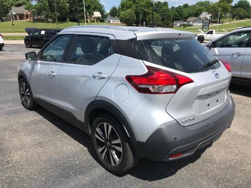Gun Metallic 2020 Nissan Kicks SV