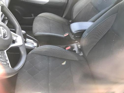 Gun Metallic 2020 Nissan Kicks SV