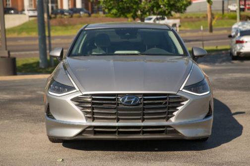 Shimmering Silver Pearl 2020 Hyundai SONATA SE
