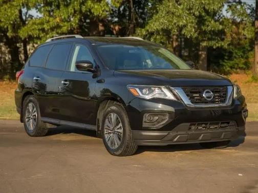 Magnetic Black Pearl 2020 Nissan Pathfinder S 2WD