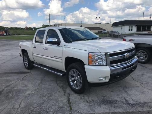 Summit White 2011 Chevrolet Silverado 1500 LT