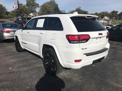 2019 Jeep Grand Cherokee Altitude