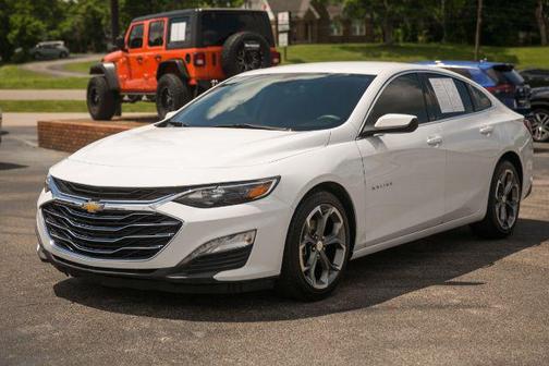 Summit White 2021 Chevrolet Malibu FWD LT