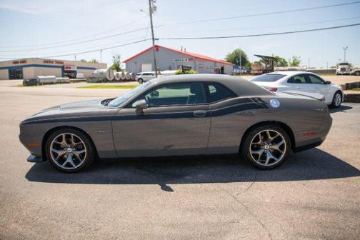 Destroyer Gray Clearcoat 2017 Dodge Challenger R/T