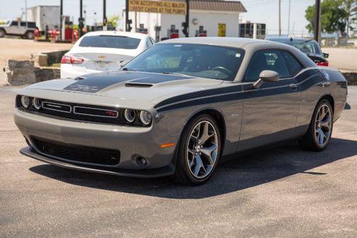 Destroyer Gray Clearcoat 2017 Dodge Challenger R/T