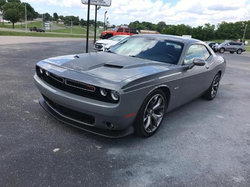 Destroyer Gray Clearcoat 2017 Dodge Challenger R/T