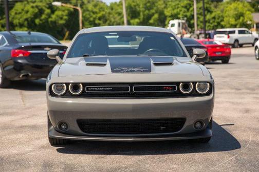 Destroyer Gray Clearcoat 2017 Dodge Challenger R/T