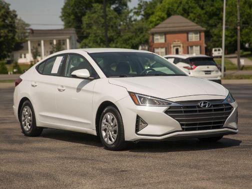 Quartz White Pearl 2020 Hyundai ELANTRA SE