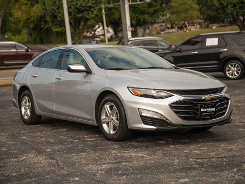 2022 Chevrolet Malibu FWD LT