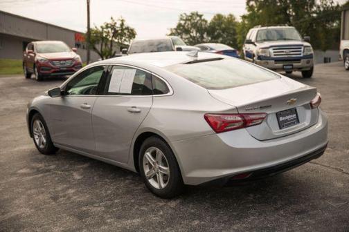 2022 Chevrolet Malibu FWD LT
